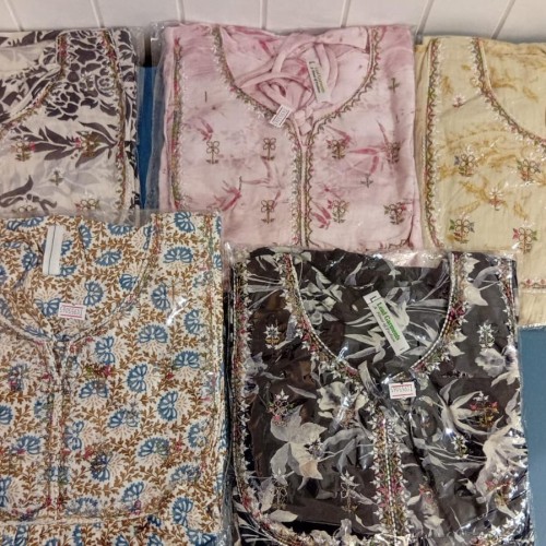 Womens Tops 33